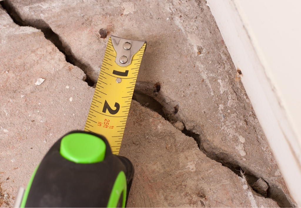 crack in floor basement leaking crack in floor basement leaking