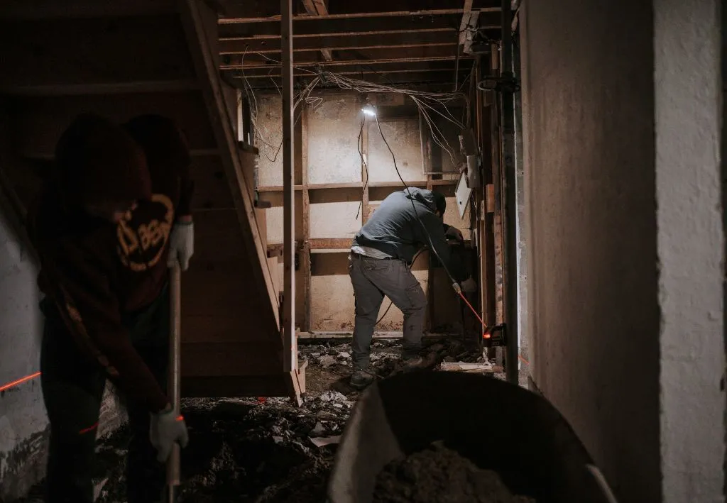 exterior waterproofing basement during storm